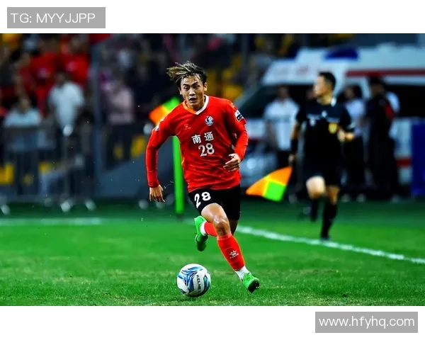 亚洲足球明星的外貌争议与实力并存的真实面貌探讨 亚洲足球明星的外貌争议与实力并存的真实面貌探讨