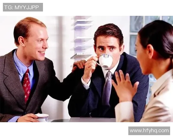 当代足球明星的偶像崇拜现象与其对年轻球员的影响探讨